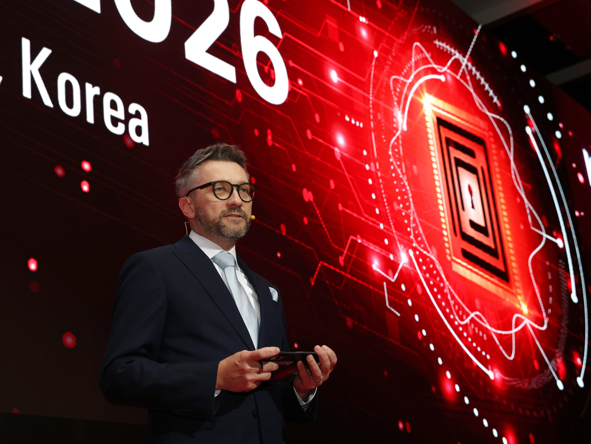 Andrew Wrobel delivering a keynote at K.E.Y. Platform 2026 in Seoul